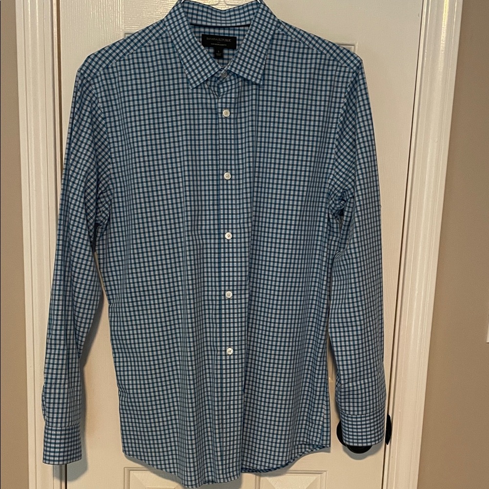 Banana Republic Men's Blue and White Checkered Shirt